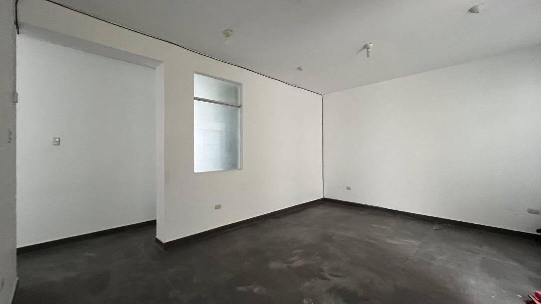 DEPARTAMENTO EN Urb. Los Geranios-3