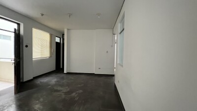 DEPARTAMENTO EN Urb. Los Geranios