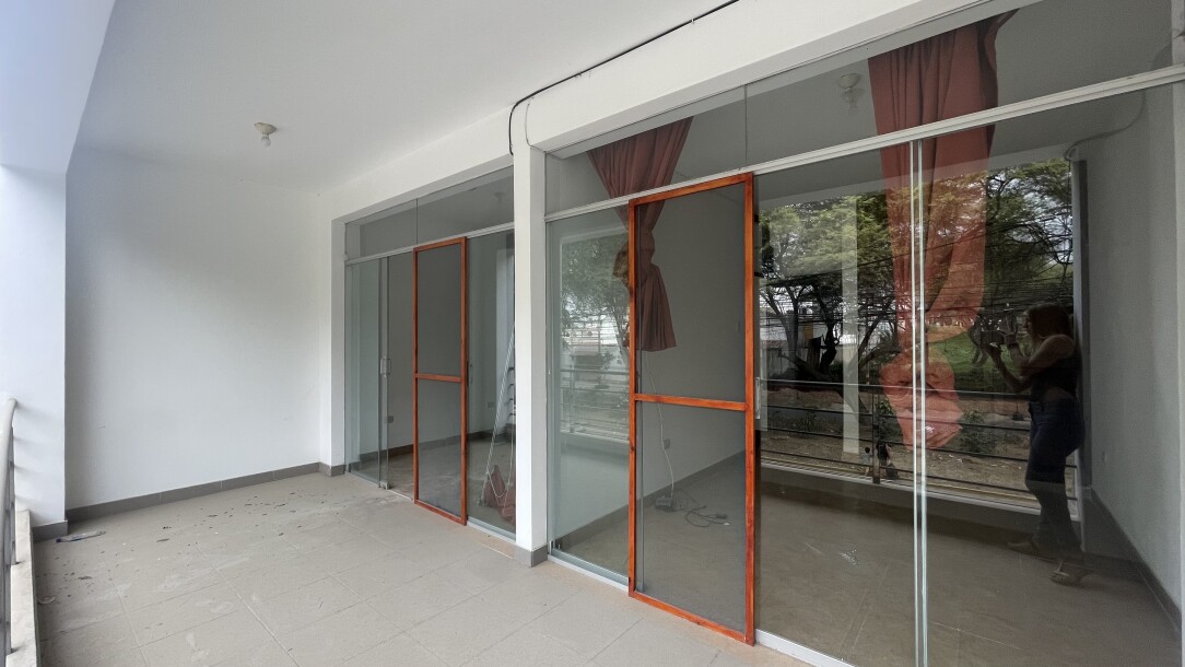 DEPARTAMENTO EN Urb. Los Geranios-1