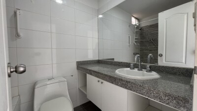 DEPARTAMENTO En Condominio Lagunas del Chipe