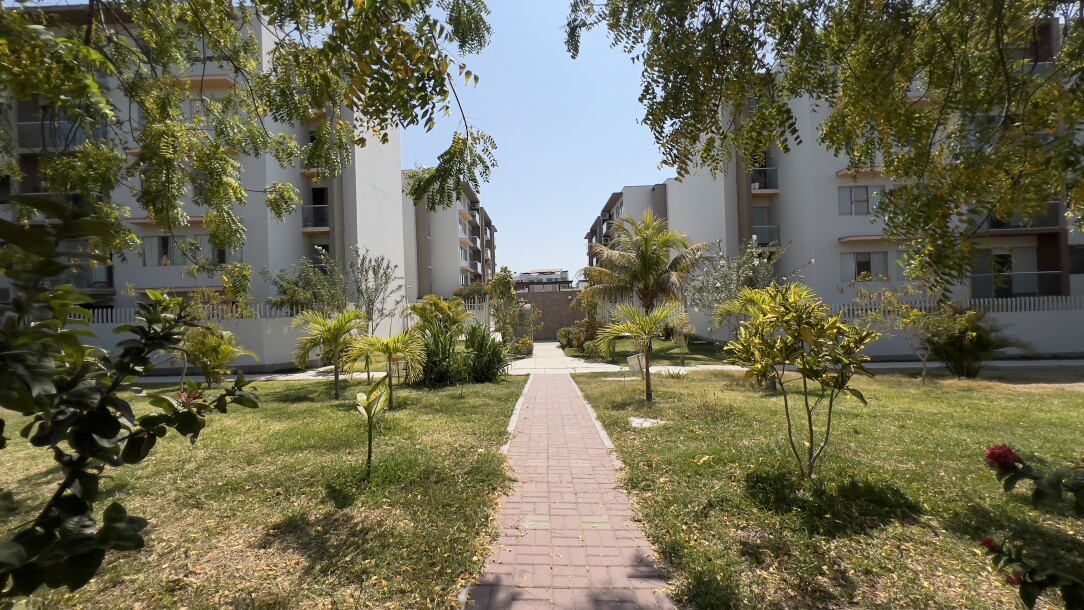 DEPARTAMENTO En Condominio Lagunas del Chipe-23