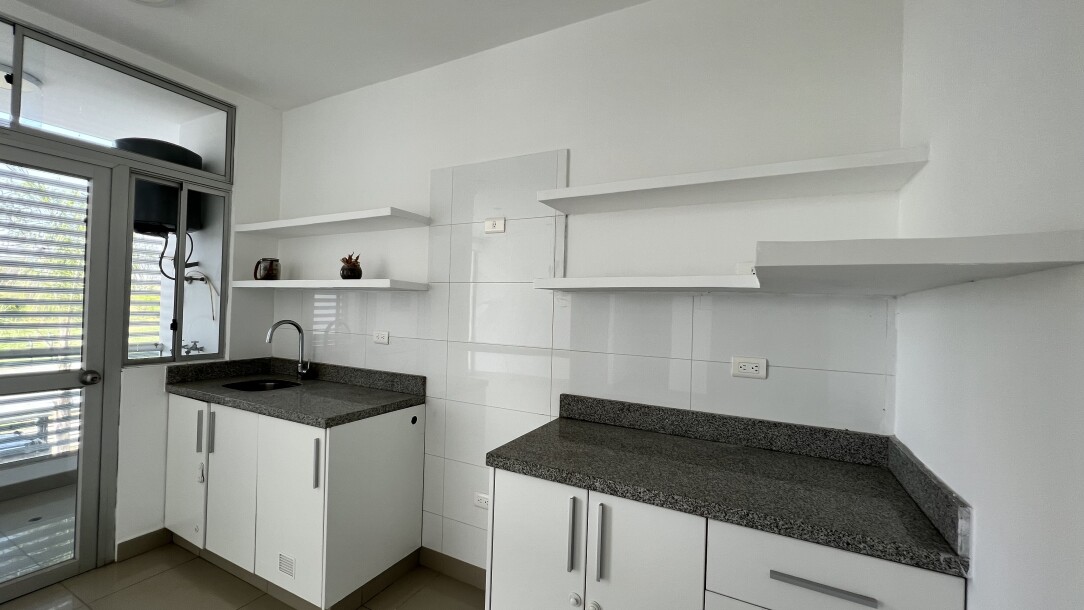 DEPARTAMENTO En Condominio Palmeras del Chipe-7