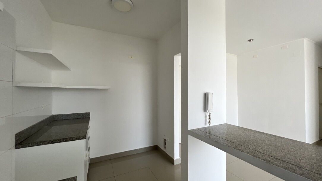 DEPARTAMENTO En Condominio Palmeras del Chipe-8