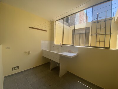DEPARTAMENTO En Urb. Los Geranios