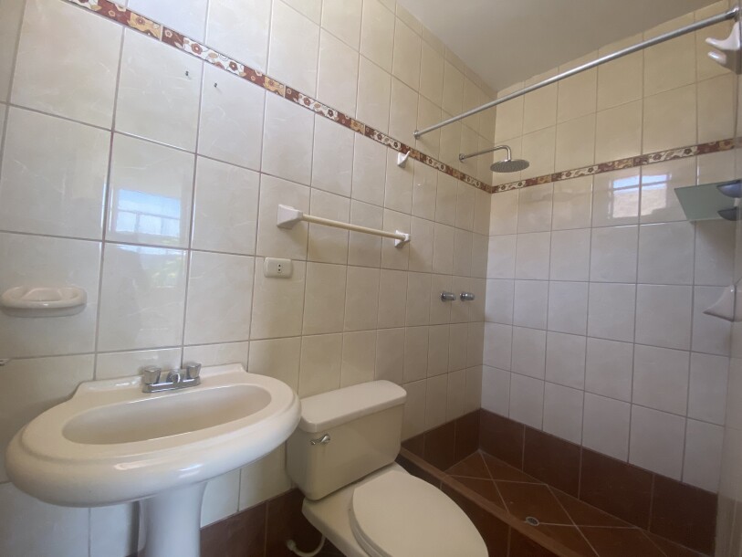 DEPARTAMENTO En Urb. Los Geranios-12
