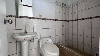 DEPARTAMENTO En Urb. Los Cedros