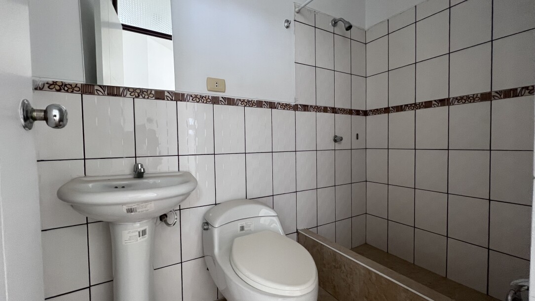 DEPARTAMENTO En Urb. Los Cedros-5
