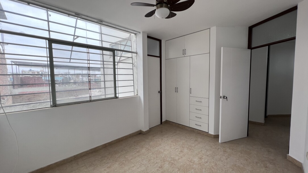 DEPARTAMENTO En Urb. Los Cedros-4