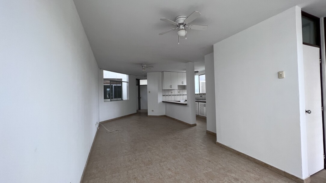 DEPARTAMENTO En Urb. Los Cedros-1