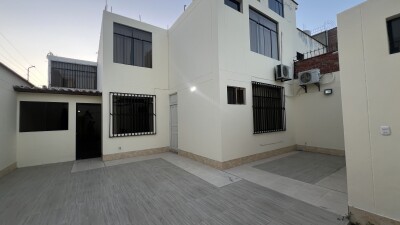 DEPARTAMENTO En Urb.Los Geranios