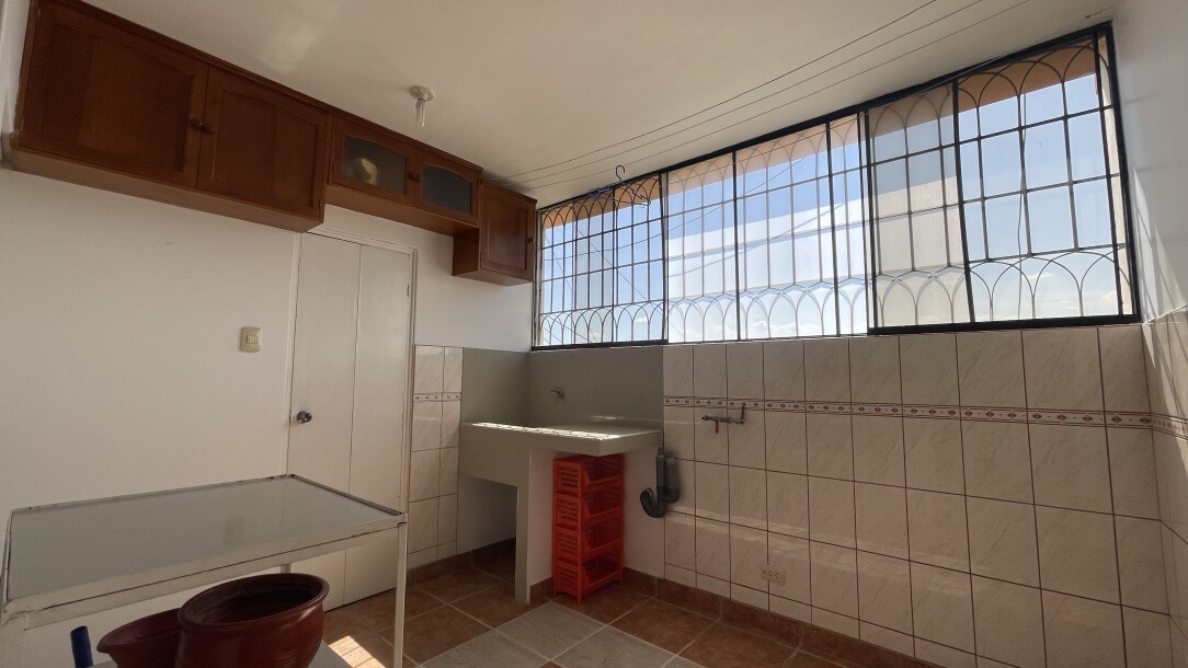 DEPARTAMENTO En Urb. Los Geranios-3
