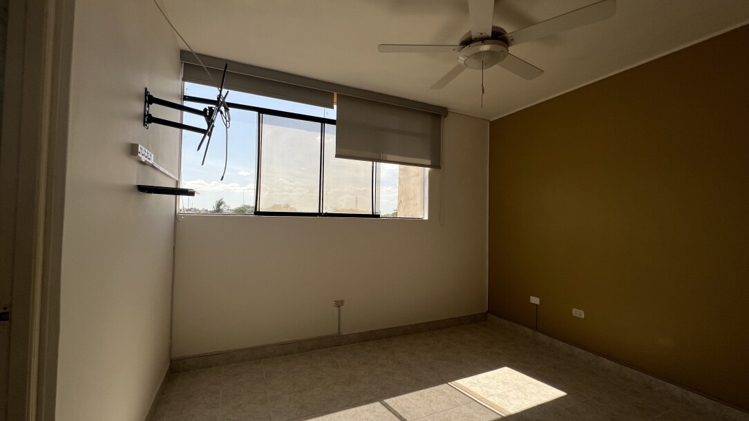 DEPARTAMENTO En Urb. Los Geranios-6