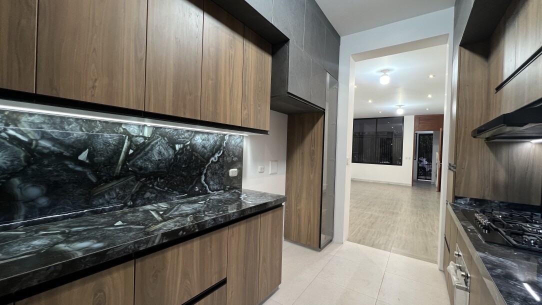 DEPARTAMENTO DE ESTRENO En Urb. Miraflores Country Club I-4
