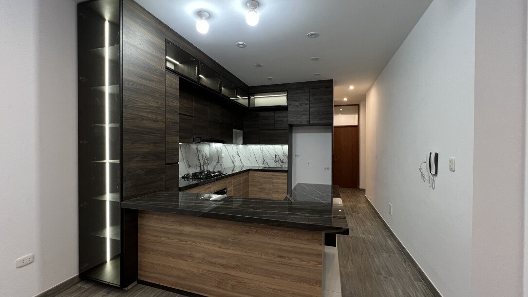 DEPARTAMENTO DE ESTRENO En Urb. Miraflores Country Club I-5