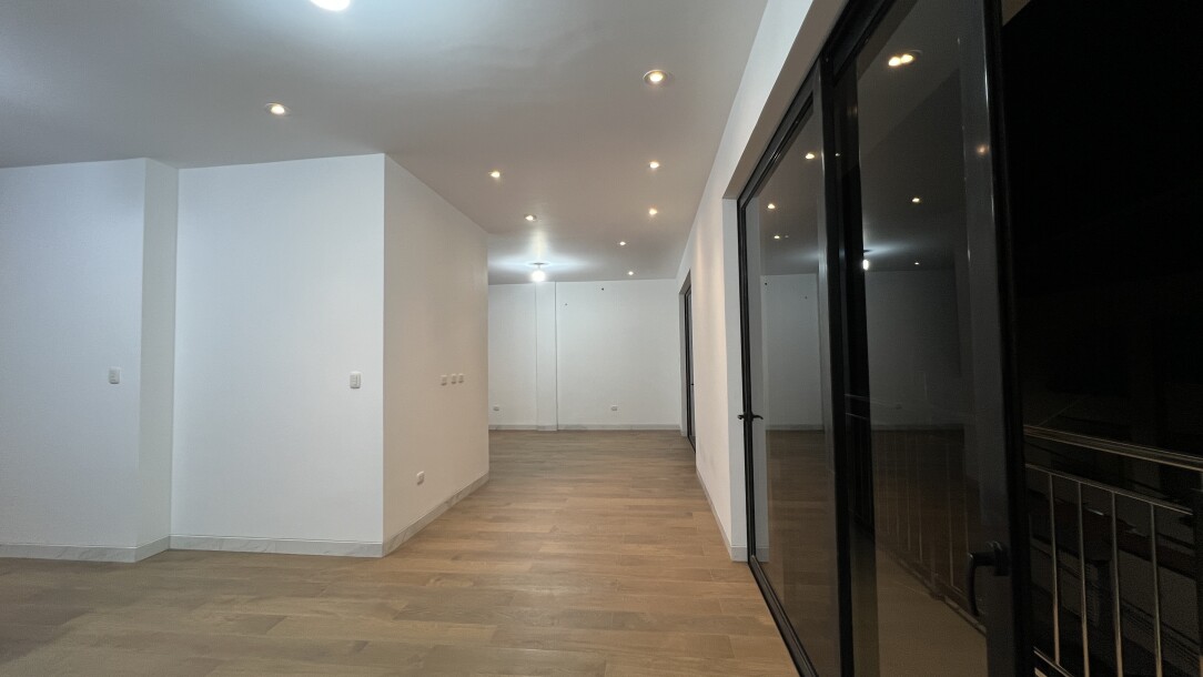 DEPARTAMENTO DE ESTRENO En Urb. Miraflores Country Club I-2