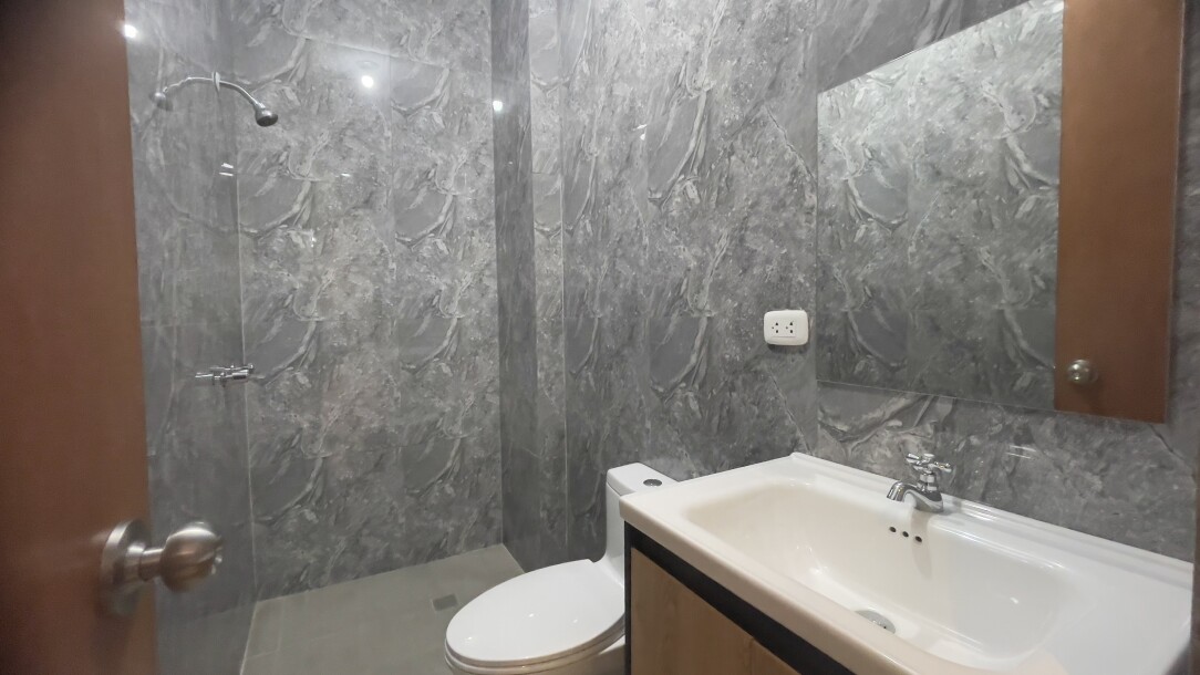 DEPARTAMENTO DE ESTRENO En Urb. Miraflores Country Club I-13