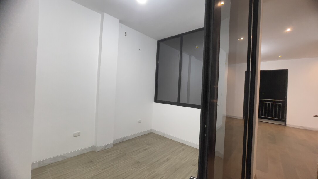 DEPARTAMENTO DE ESTRENO En Urb. Miraflores Country Club I-7