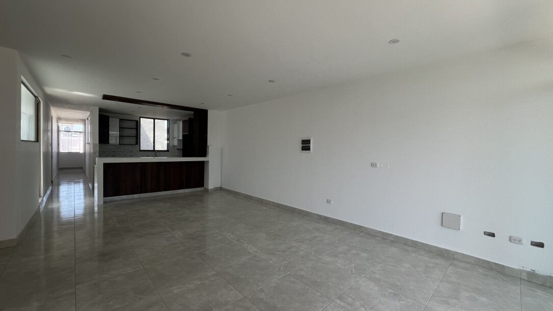 DEPARTAMENTO En Urb. Miraflores Country Club I-4