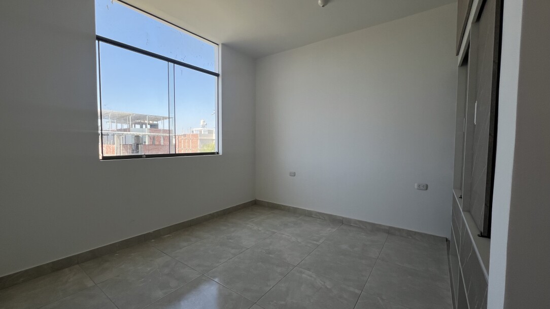 DEPARTAMENTO En Urb. Miraflores Country Club I-10