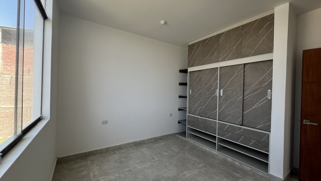 DEPARTAMENTO En Urb. Miraflores Country Club I-8