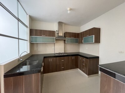 DEPARTAMENTO En Urb. Santa María del Pinar
