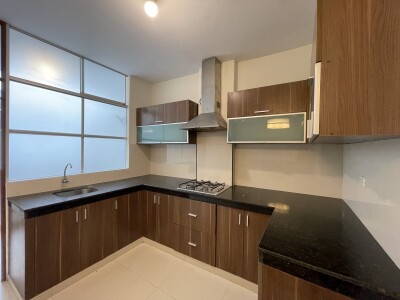 DEPARTAMENTO En Urb. Santa María del Pinar