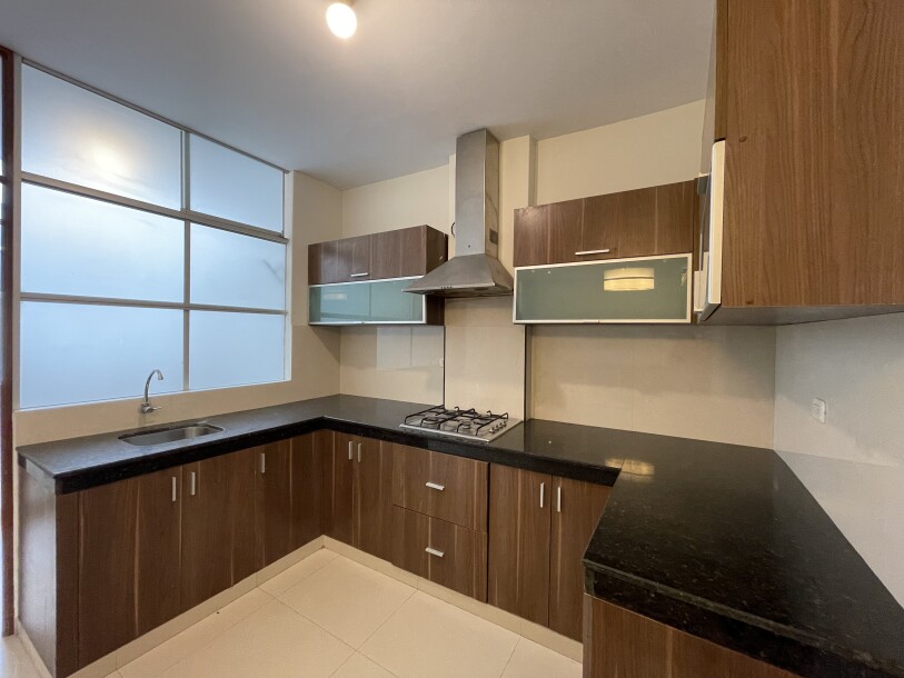 DEPARTAMENTO En Urb. Santa María del Pinar-4
