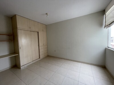 DEPARTAMENTO En Urb. Santa María del Pinar