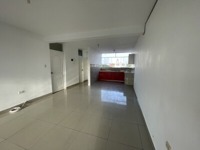 DEPARTAMENTO En Miraflores Country Club 1